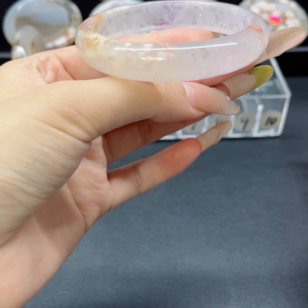 玛瑙/玉髓手镯未镶嵌5758