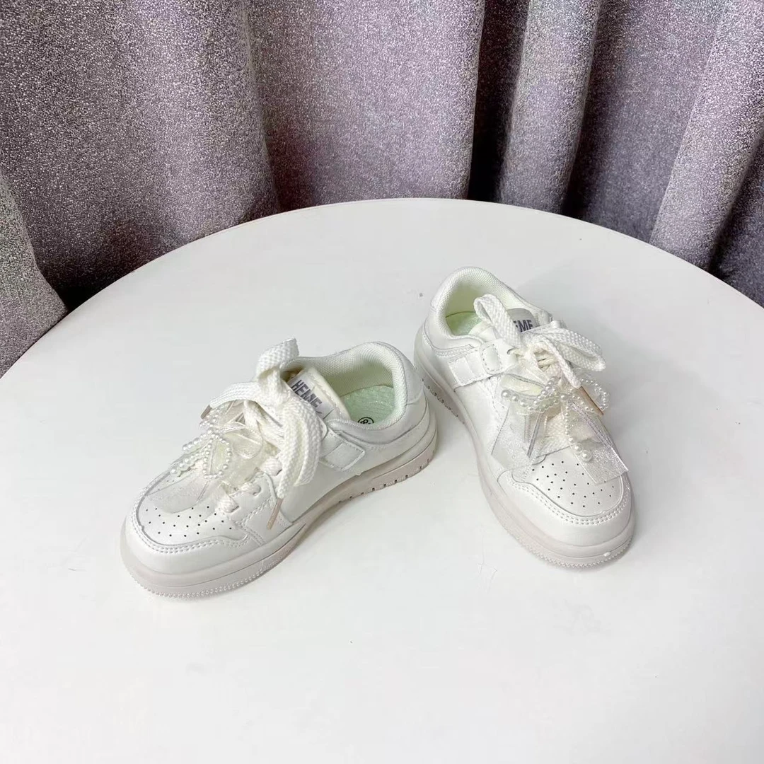 C9311  白色  时尚儿童舒适系带休闲鞋