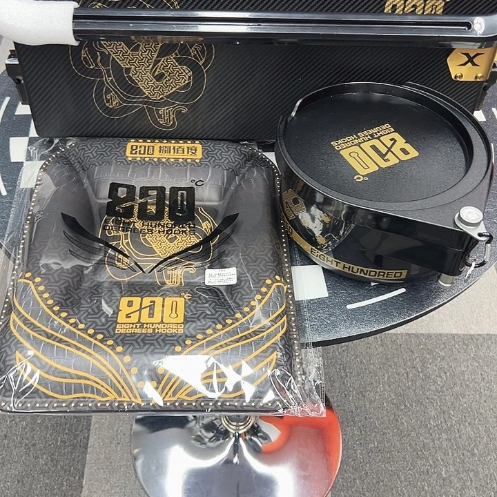 俊***馆铝合金33黑➕拉丝金五件套➕全盖食盒➕坐垫黑武士