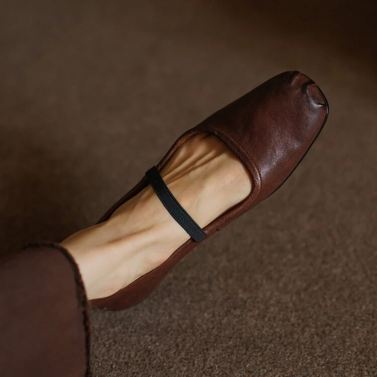 34-40码马皮平跟一字带猪鼻子单鞋真皮平底百搭不挑人很舒服