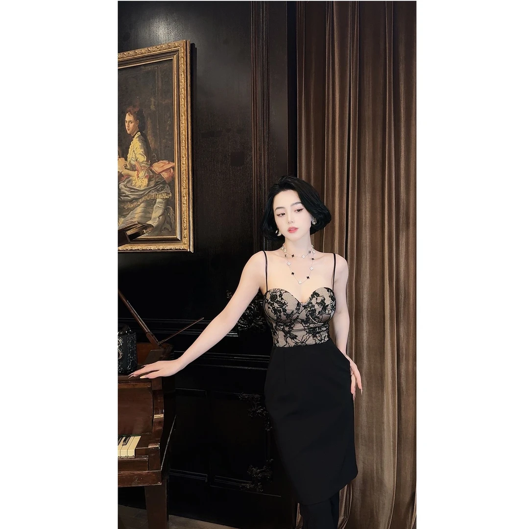 LYXJ【蛾翼蕾丝】高级法式蕾丝显瘦气质通勤性感修身吊带小众11759