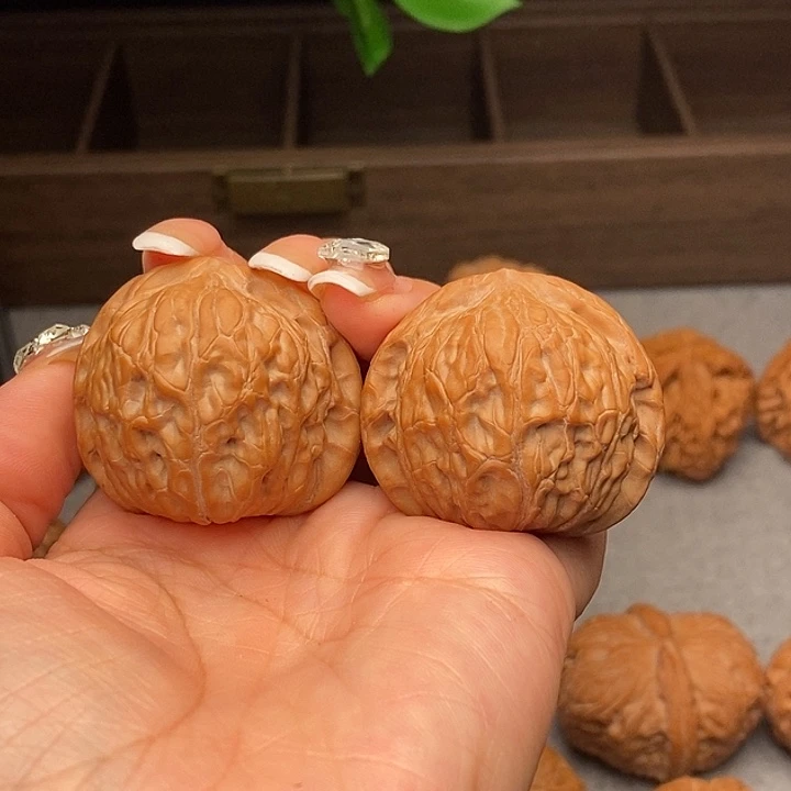 伪***装把件文玩核桃七龙珠39