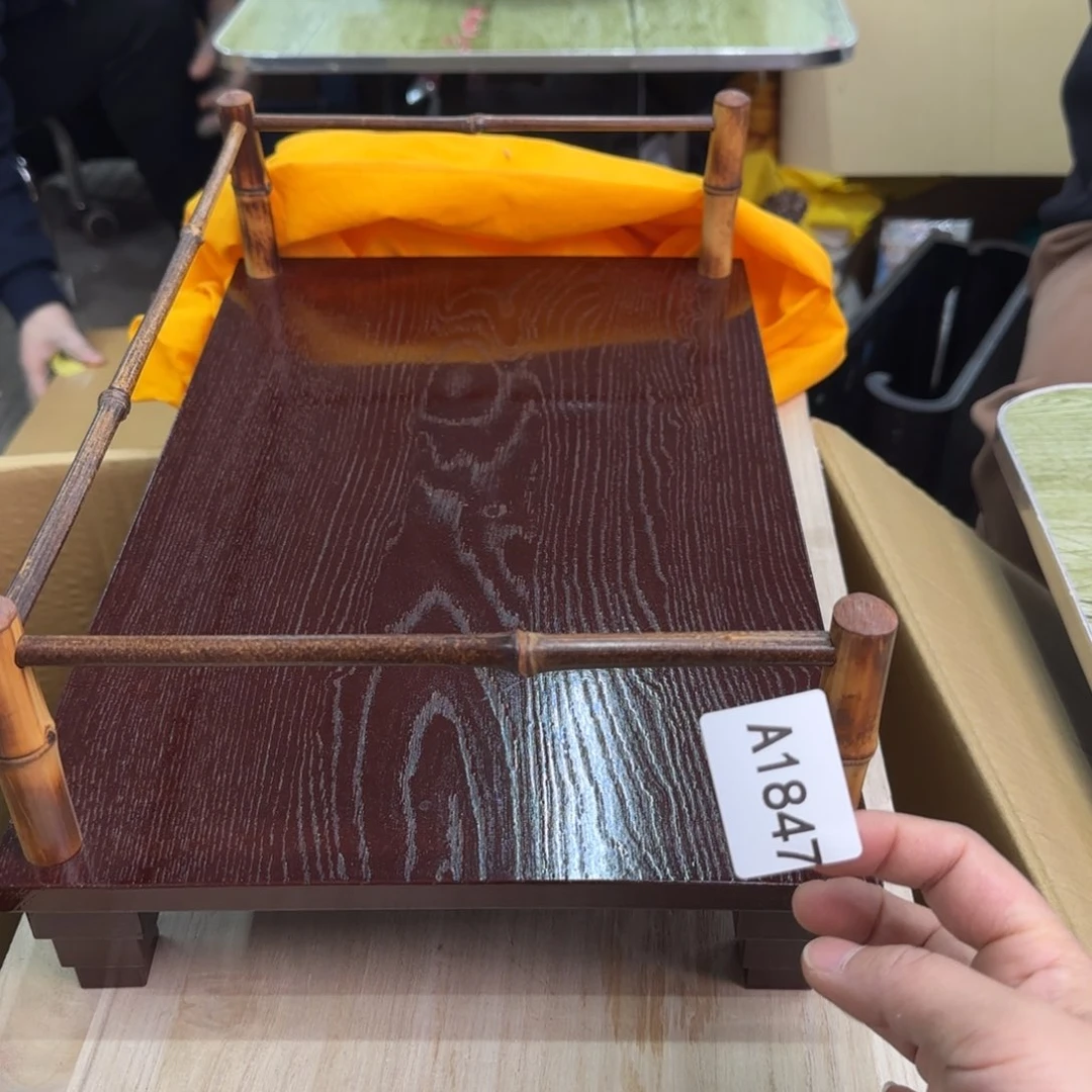 摆件一个瓷器磨认微瑕