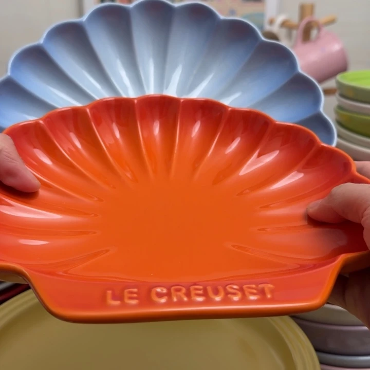 微瑕2个9英寸贝壳盘