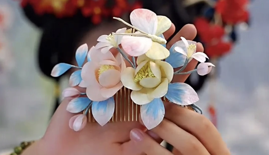 江南浔绒花 默认半月梳 改主体找客服