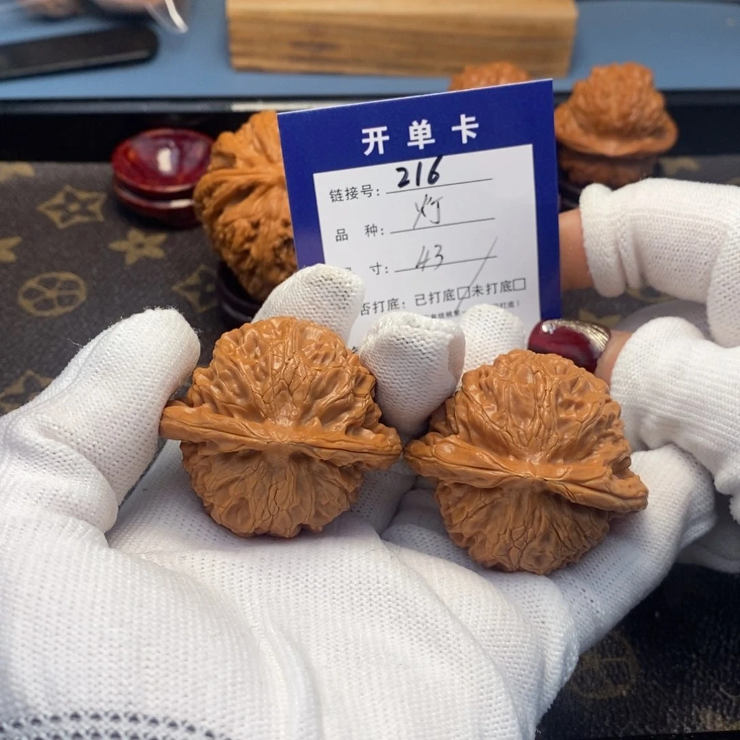 桃核吊坠文玩核桃