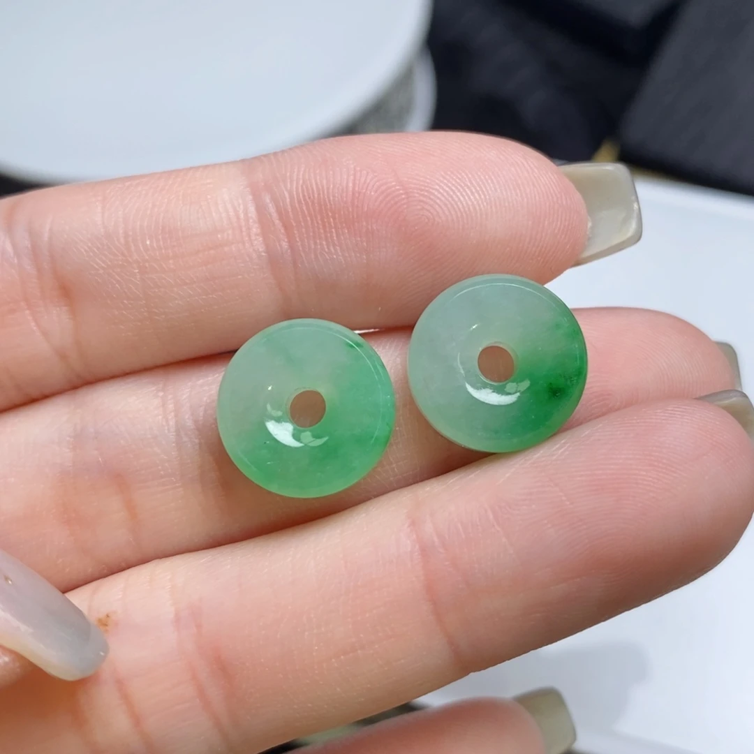 翡翠未镶嵌耳饰圈圈