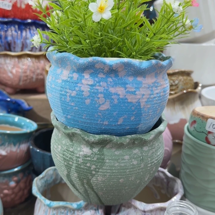 凑9块包邮，有孔，陶瓷花盆