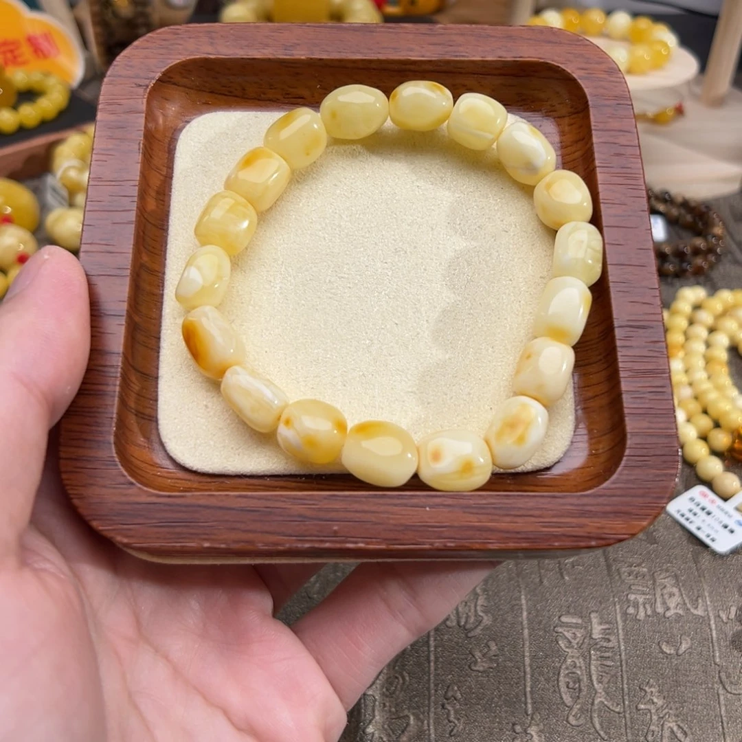 琥珀裸石未镶嵌琥珀裸石未镶嵌126