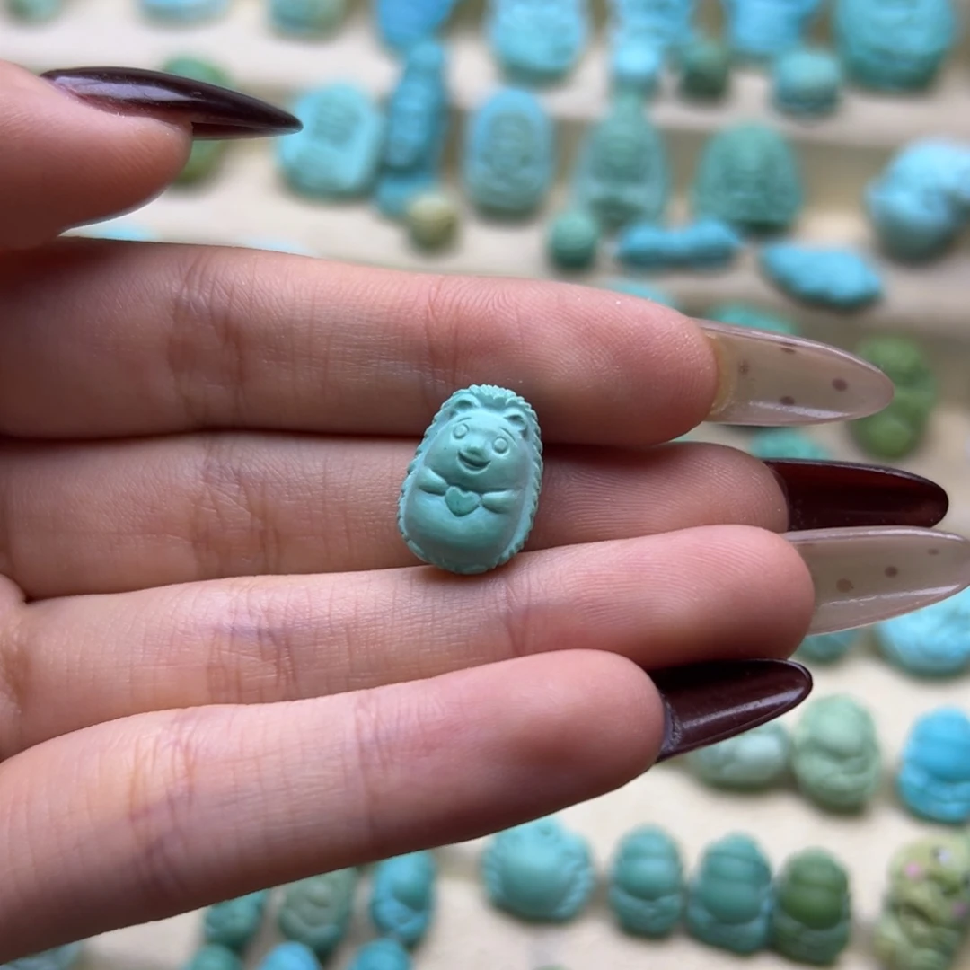 未镶嵌绿松石颈饰