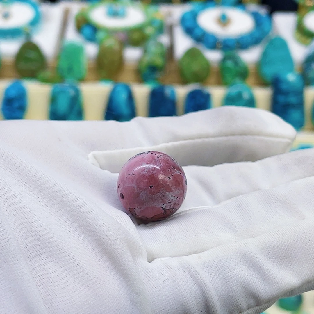 绿松石未镶嵌颈饰