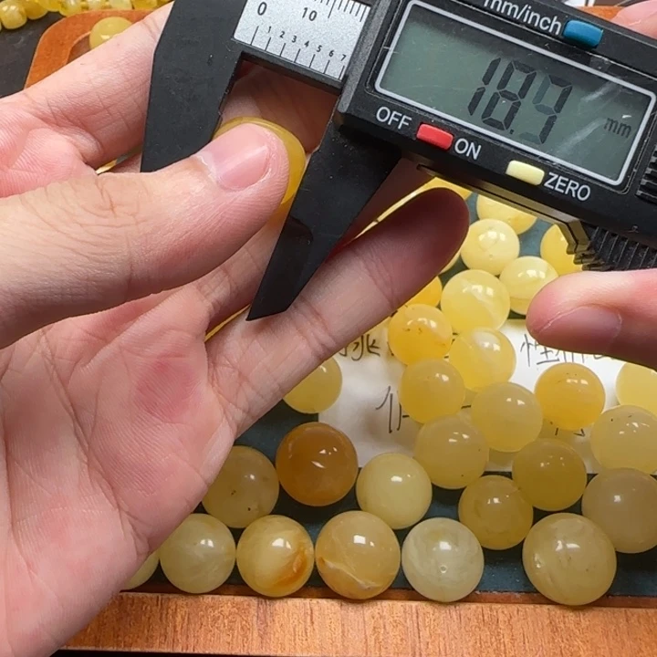 蜜蜡未镶嵌珠宝奇石天然113