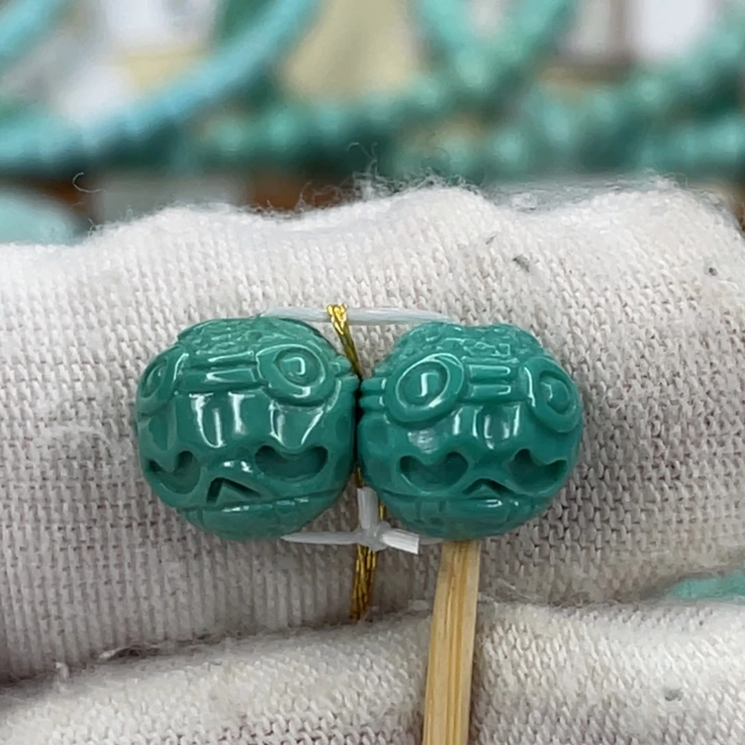 绿松石未镶嵌挂件