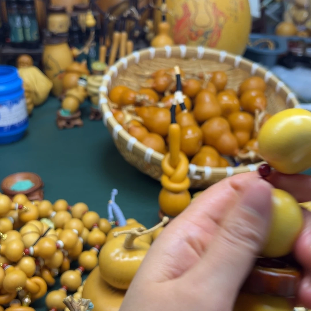 A***姐大叶紫檀（黑酸枝木类）