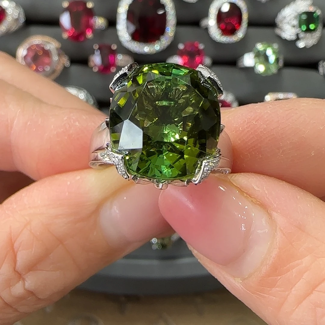 碧玺戒指18K金镶嵌13.3ct