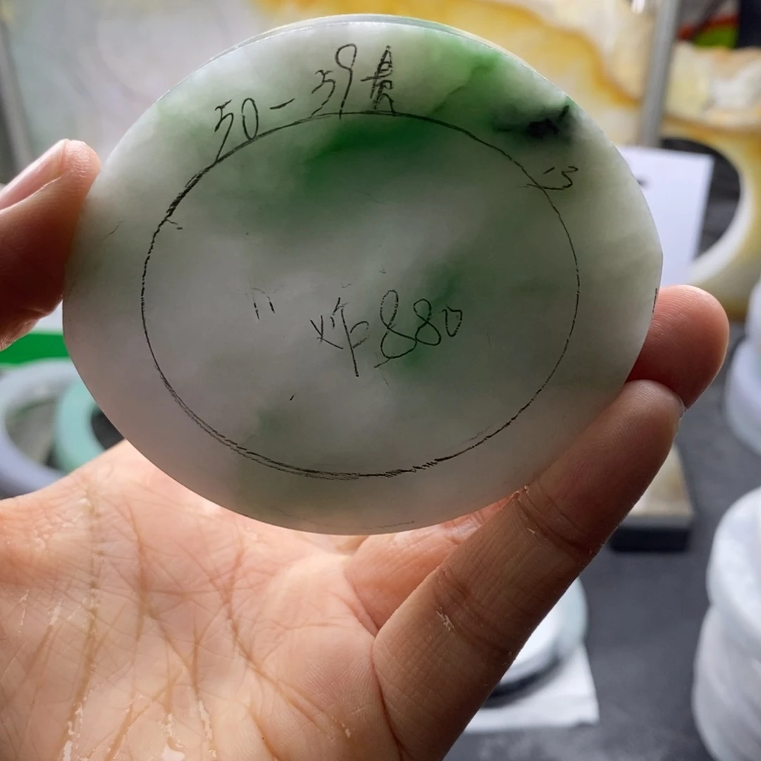 定制翡翠未镶嵌翡翠手镯