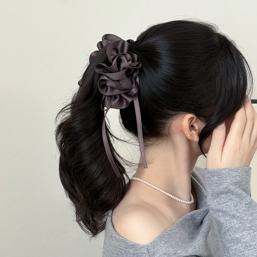 立体感缎面花苞流苏香蕉夹复古千金风高级感网红百搭后脑勺竖夹