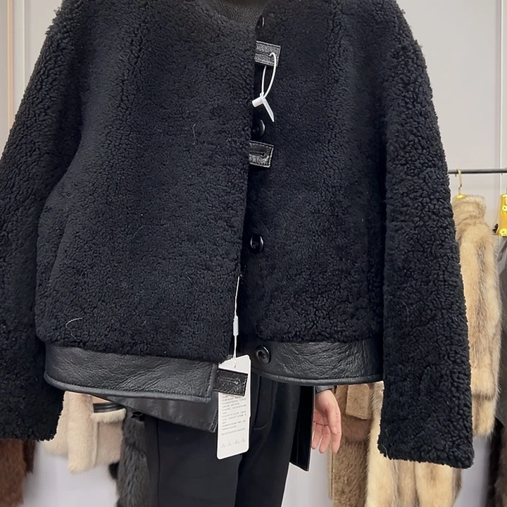 燕***儿恒玖新款女装外套117