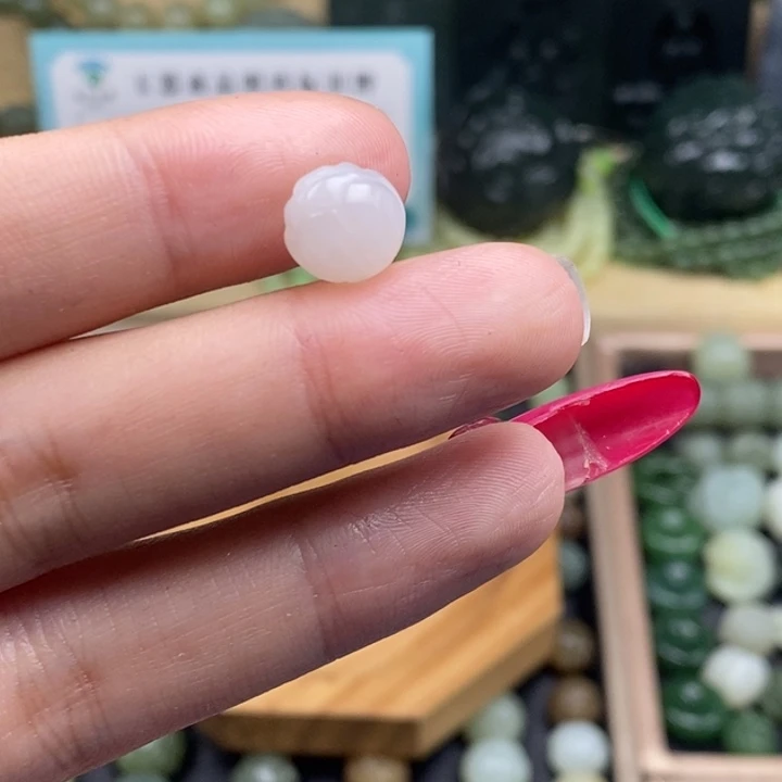 未镶嵌和田玉（糖玉）珠宝半成品