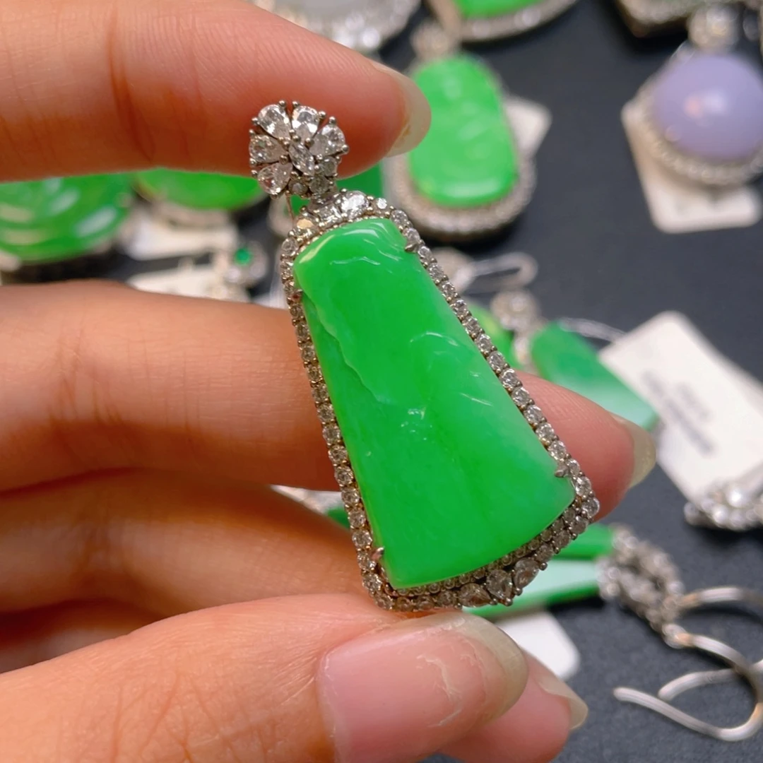 翡翠银S925镶嵌颈饰