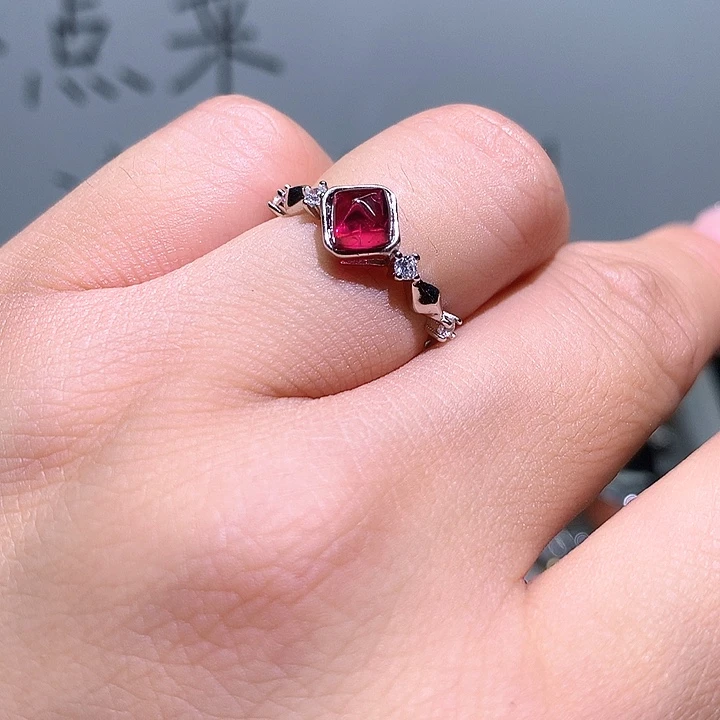 水晶戒指银S925镶嵌水晶