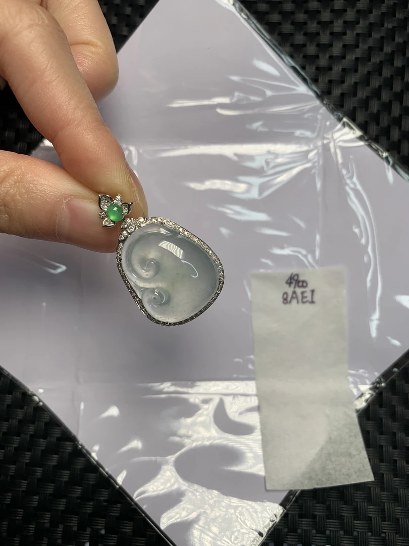 天然缅甸翡翠A货18K金镶嵌 8AEI