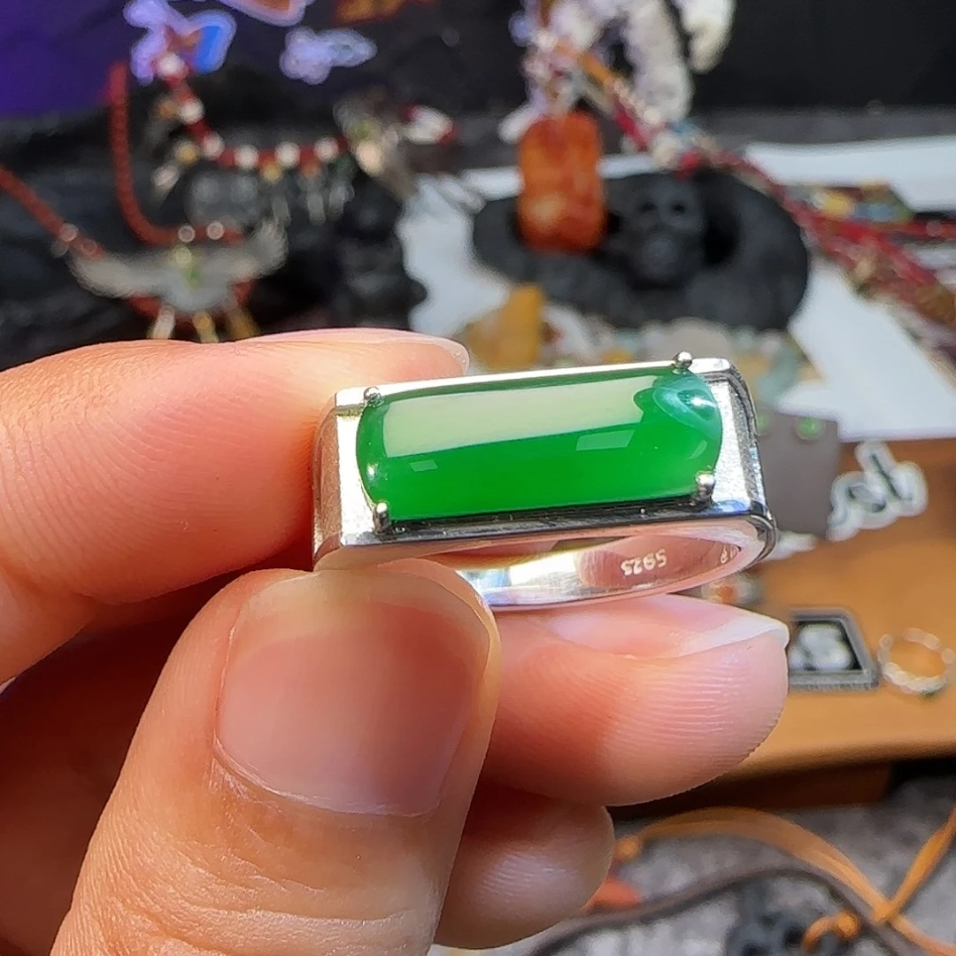 萌***馆翡翠银S925镶嵌戒指