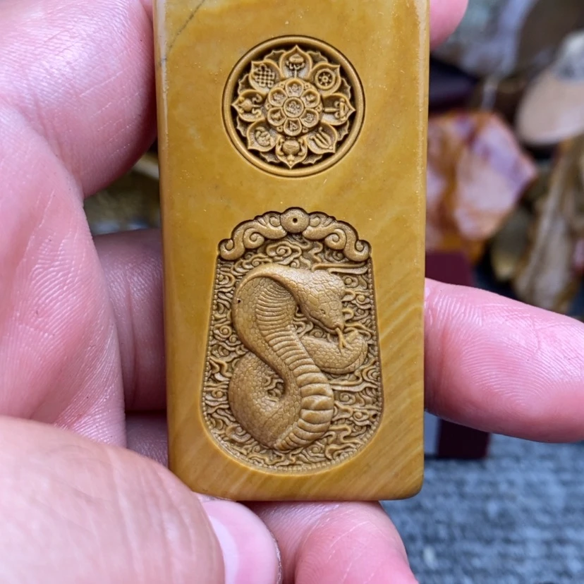 【闪购商品】原石雕刻手把件