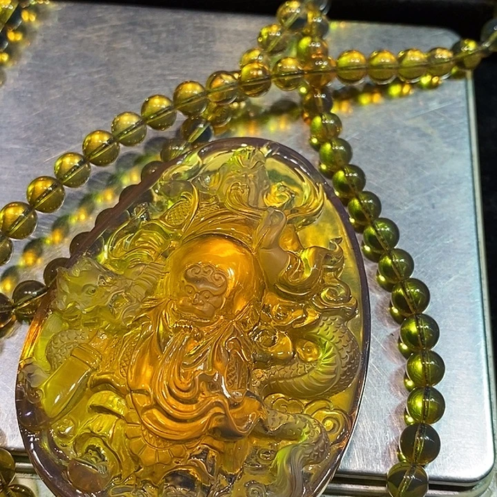 小***～琥珀未镶嵌裸石一