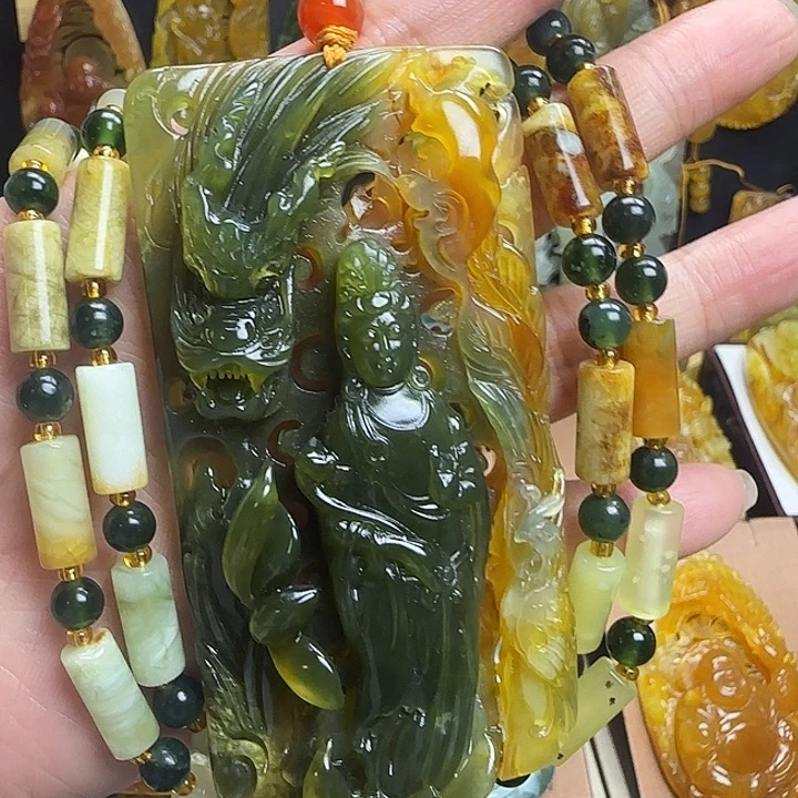 未镶嵌蛇纹石玉颈饰