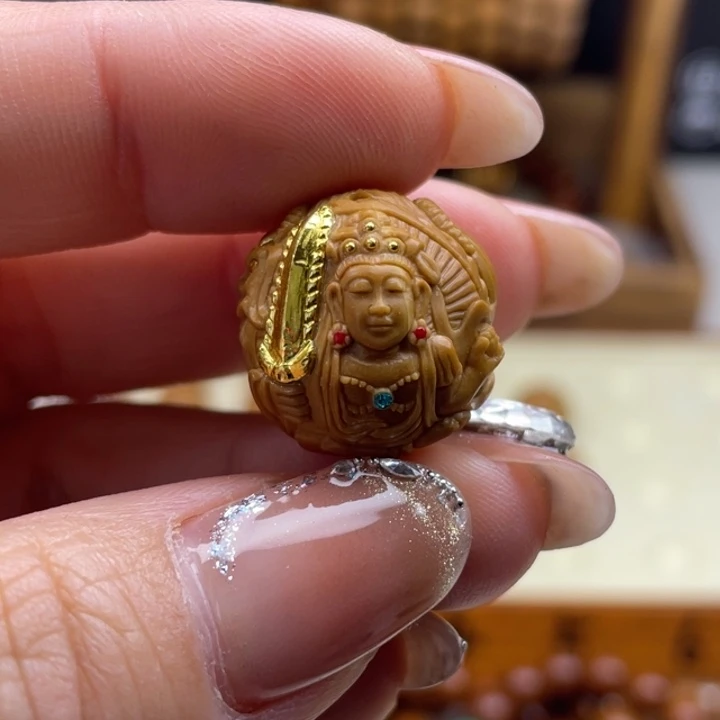 猴头核桃吊坠文殊菩萨镶嵌24K