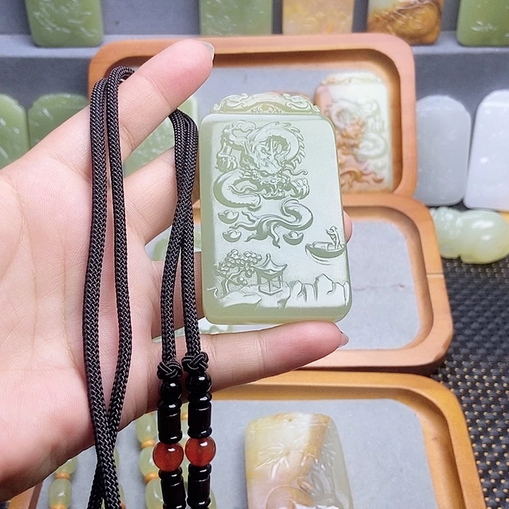 新疆昆仑山脉料龙