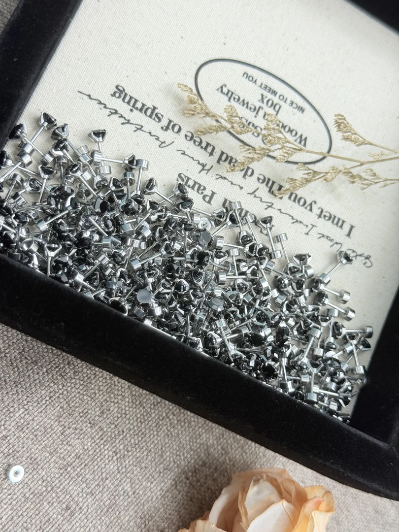 钛钢锆石耳饰 A174  黑色八心八箭锆石4mm耳骨钉耳钉耳蜗钉