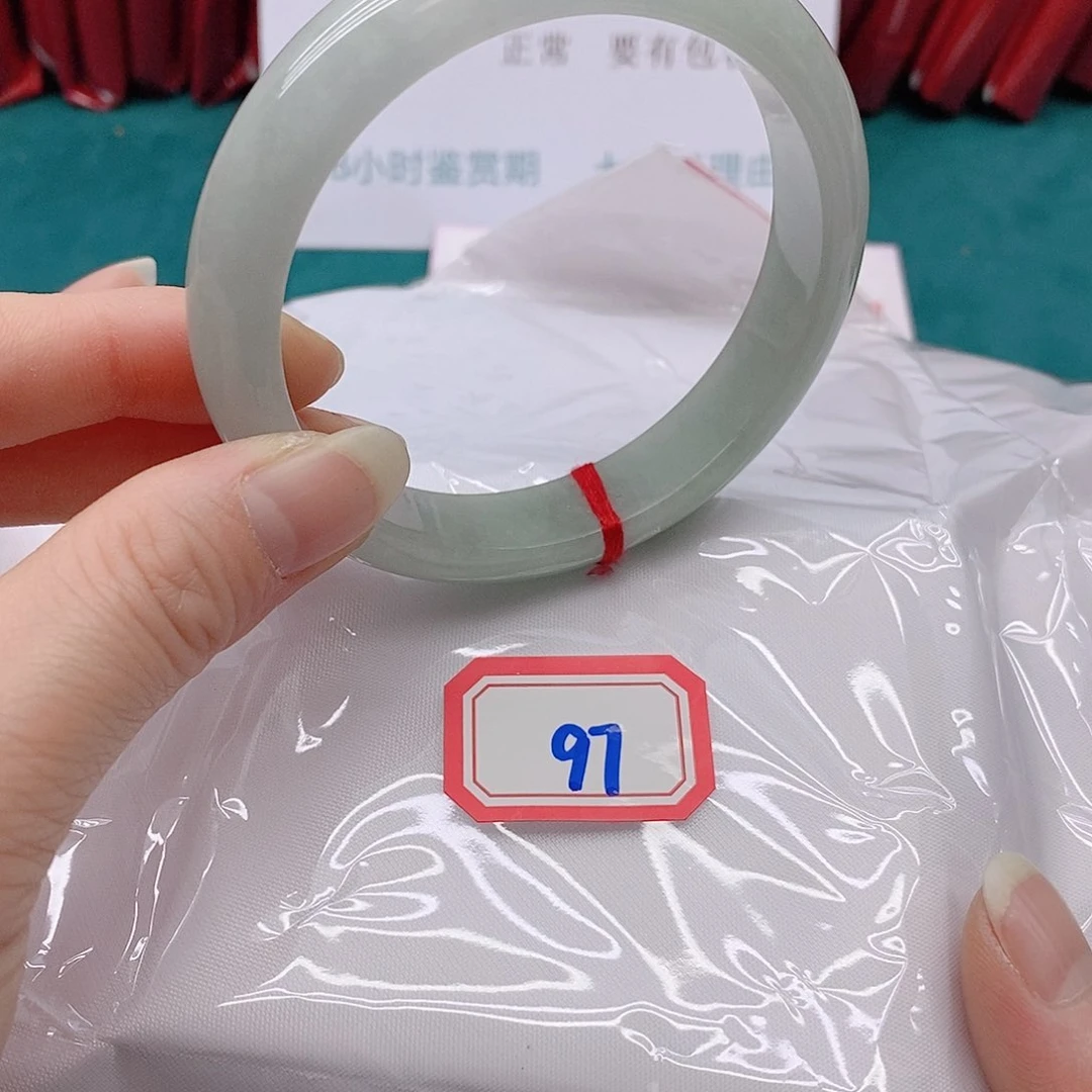 翡翠手镯未镶嵌@****97777777