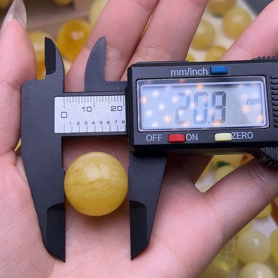 A***浪琥珀未镶嵌珠宝奇石