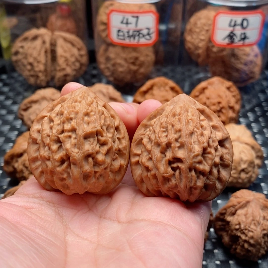 吊坠文玩核桃玖*37金牛