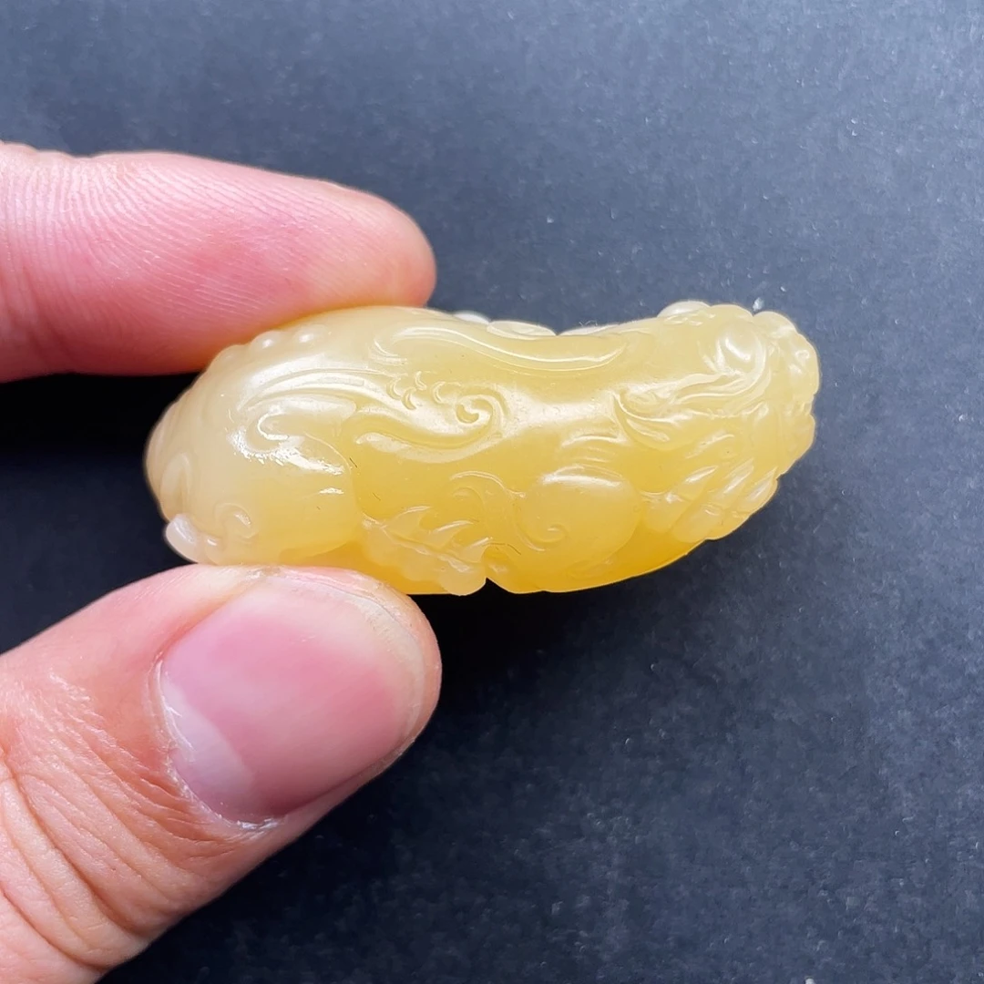 石英质玉吊坠(不含链)未镶嵌曲****雕