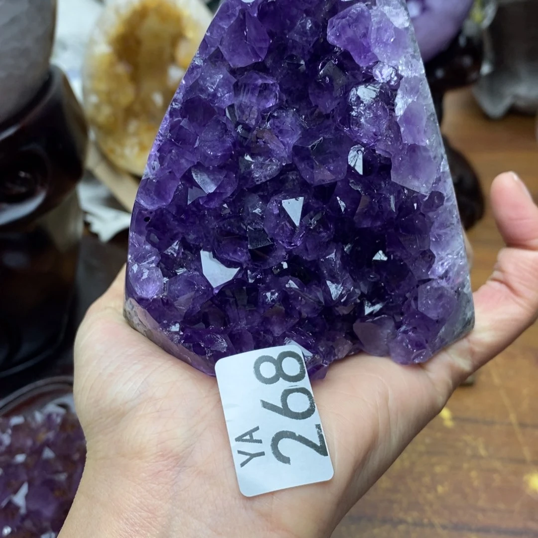 水晶大型摆件（非配饰）未镶嵌