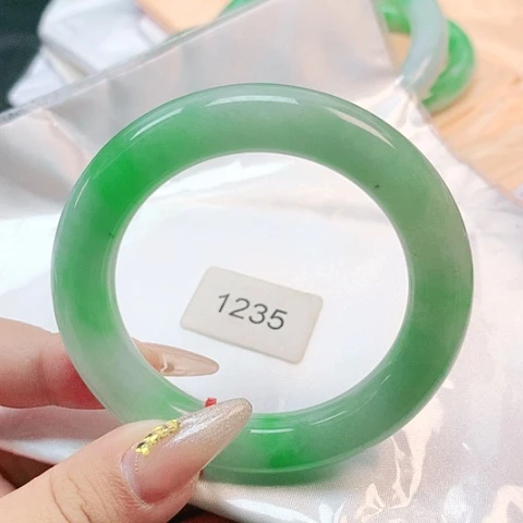 未镶嵌手镯翡翠1235
