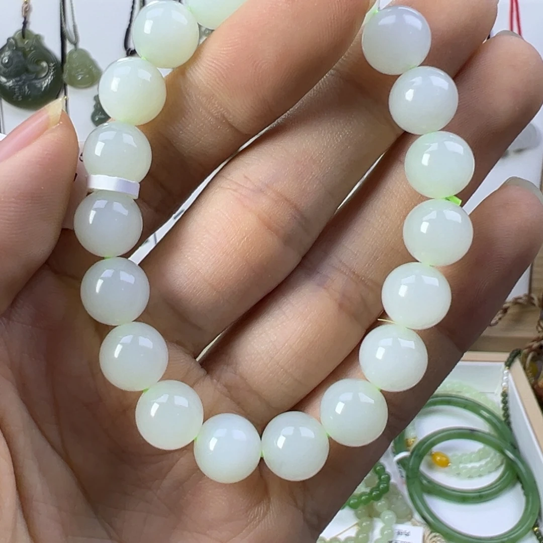 和田玉未镶嵌手镯