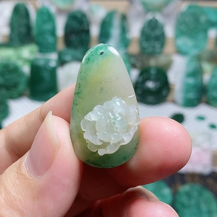 未镶嵌独山玉颈饰