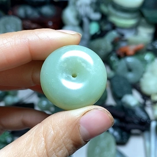 未镶嵌和田玉（糖玉）珠宝半成品