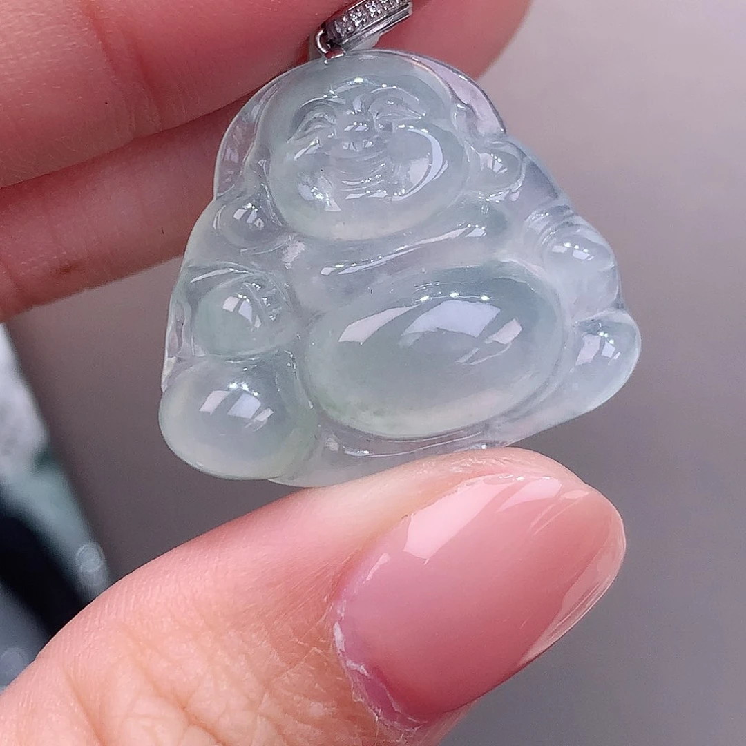 颈饰18K金镶嵌翡翠冰胶布袋佛