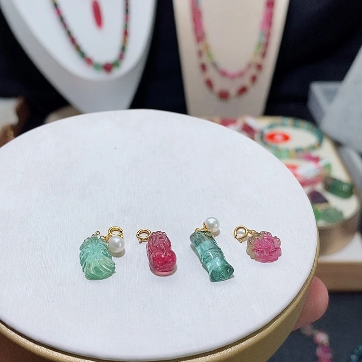 碧玺吊坠(不含链)18K金镶嵌碧玺吊坠多样性发一个