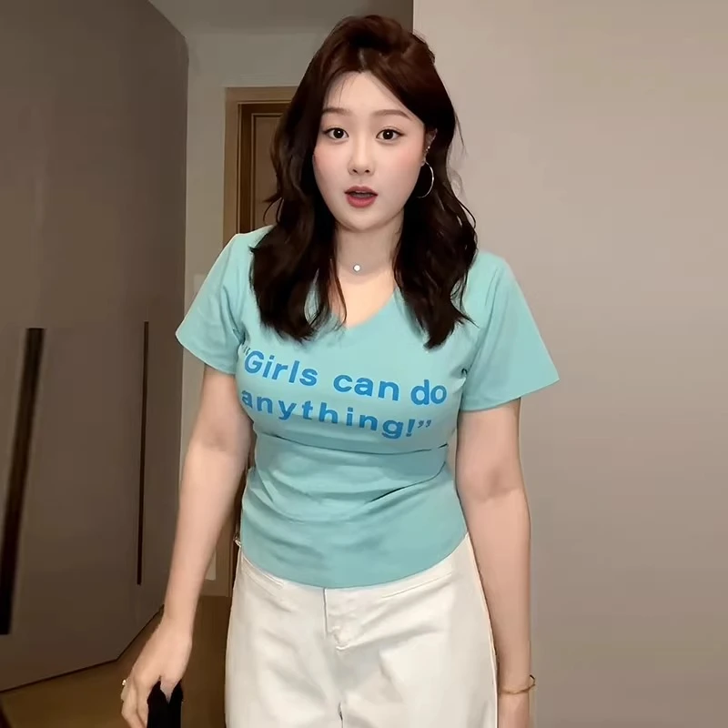 大码女装字母印花v领正肩短袖t恤夏季新款微胖mm修身显瘦休闲上衣