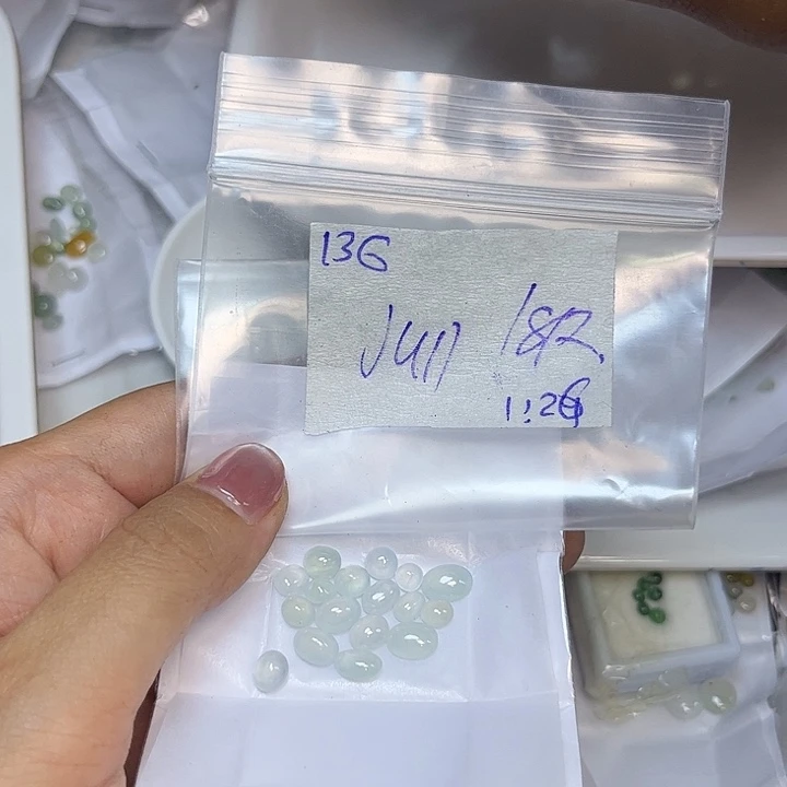 定制翡翠未镶嵌不