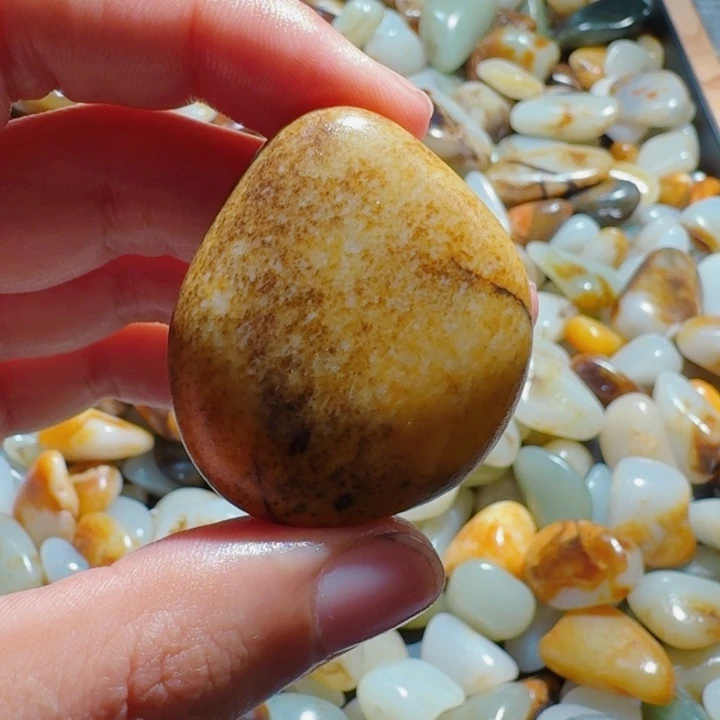 和田玉未镶嵌颈饰32克