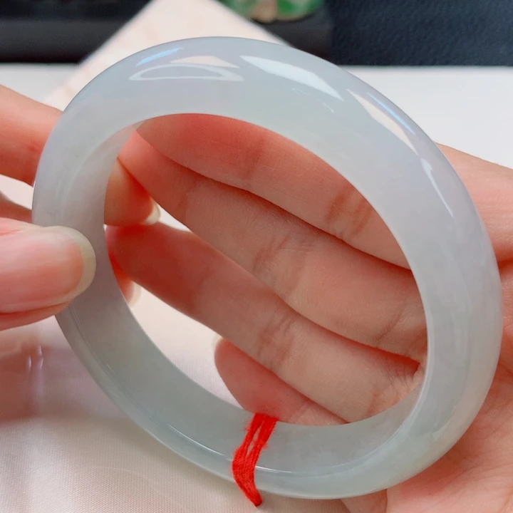 翡翠未镶嵌手镯57圈