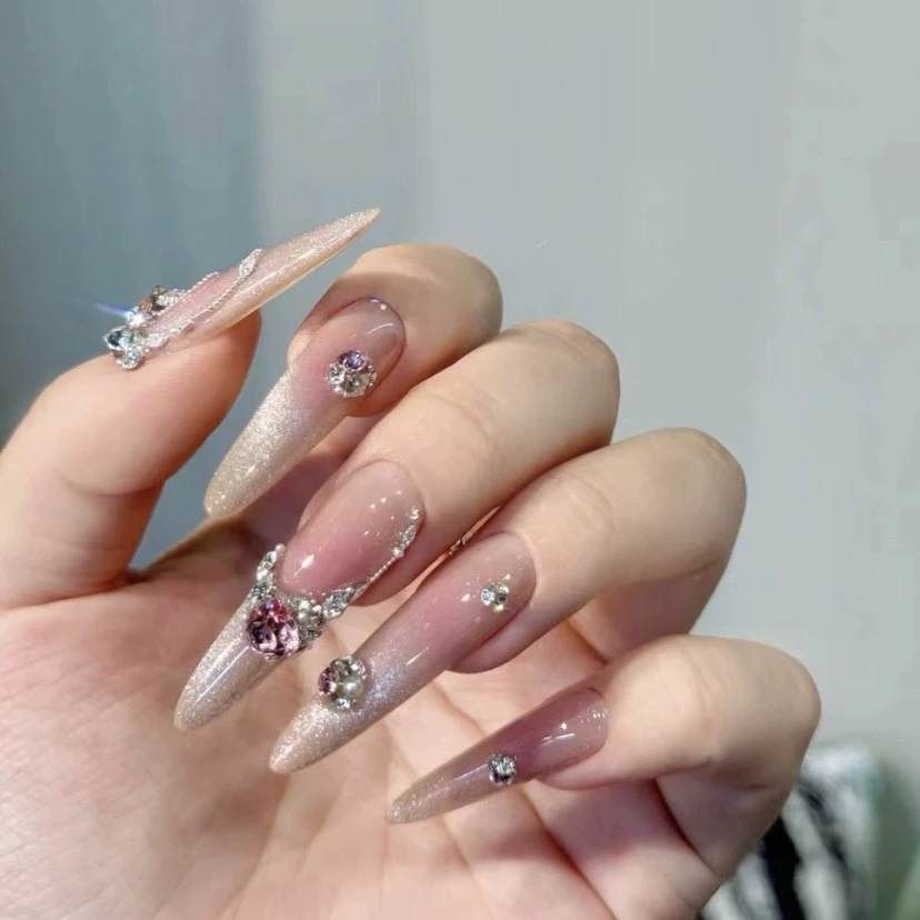 070施华洛材料包（没有甲片）美甲钻