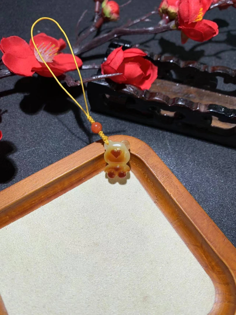 （青黛）蜜蜡小熊手机挂